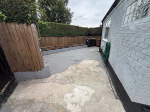 Photo 13- click for photo gallery